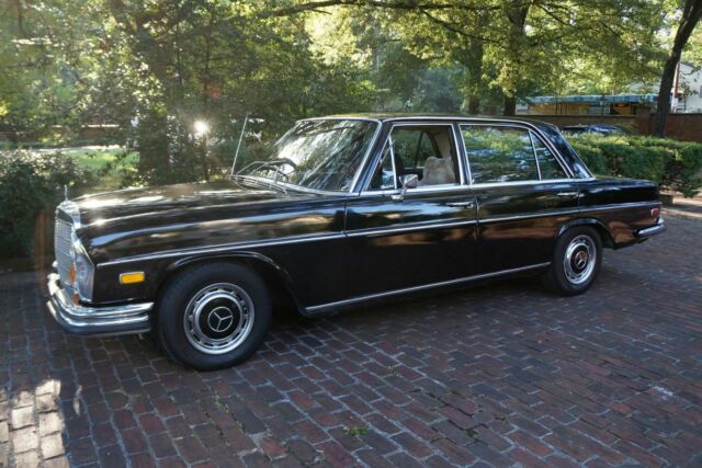 1973 Mercedes-Benz 200-Series 280SEL 4.5 - photo 4