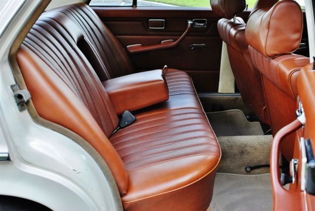 1973 Mercedes-Benz Sedan 220 Diesel Exceptional Car - photo 13