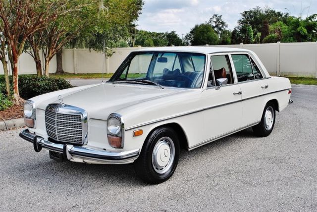 1973 Mercedes-Benz Sedan 220 Diesel Exceptional Car - photo 2