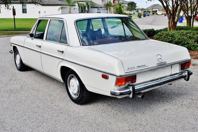 1973 Mercedes-Benz Sedan 220 Diesel Exceptional Car - photo 3