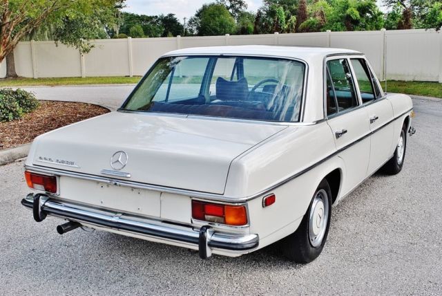 1973 Mercedes-Benz Sedan 220 Diesel Exceptional Car - photo 4