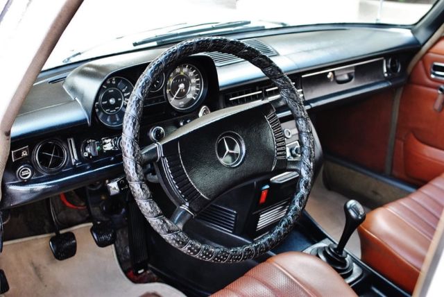1973 Mercedes-Benz Sedan 220 Diesel Exceptional Car - photo 6