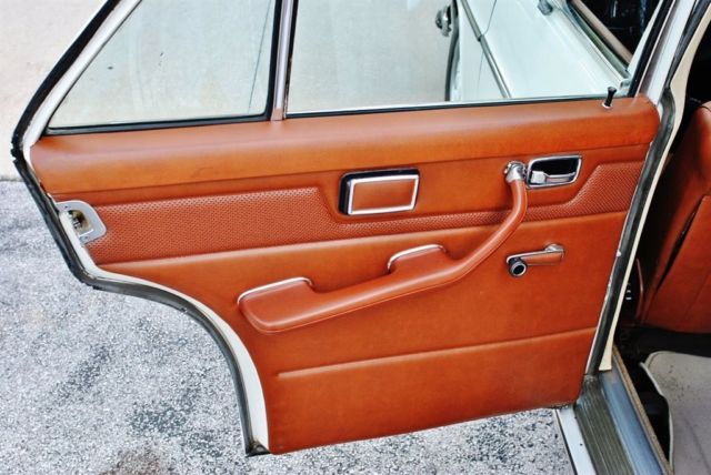 1973 Mercedes-Benz Sedan 220 Diesel Exceptional Car - photo 9