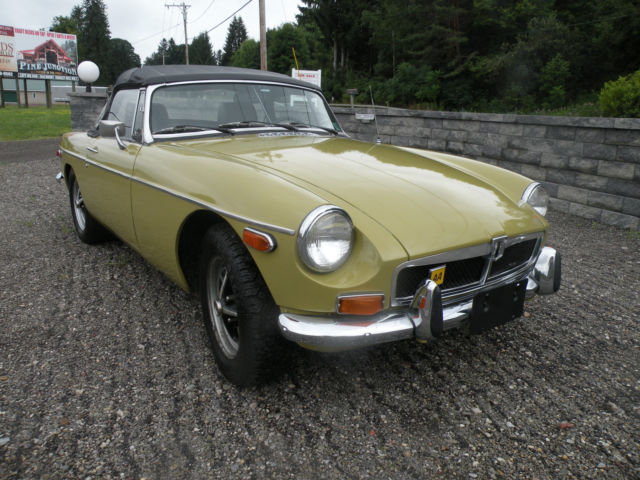 1973 MG MGB - photo 2