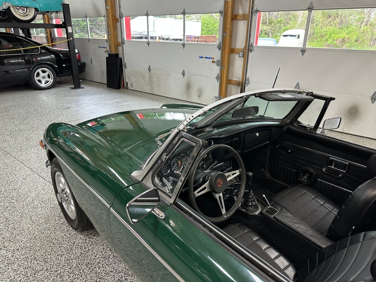 1973 MG MGB Convertible - photo 4