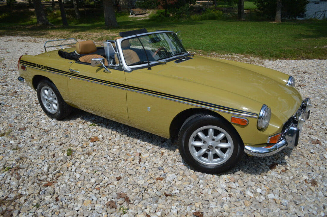 1973 MG MGB - photo 2