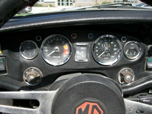 1973 MG MGB - photo 8