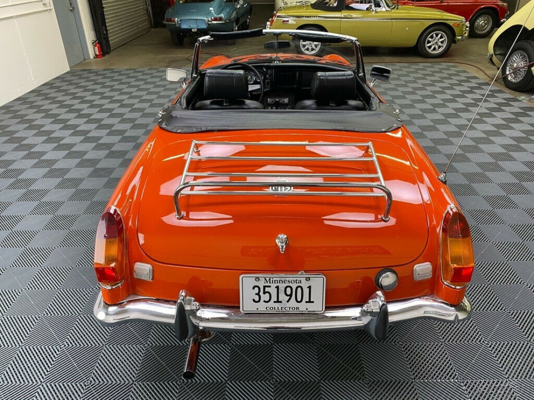 1973 MG MGB 1973 MGB. BLAZE ORANGE WITH BLACK TRIM. 72,860 MILES. - photo 10