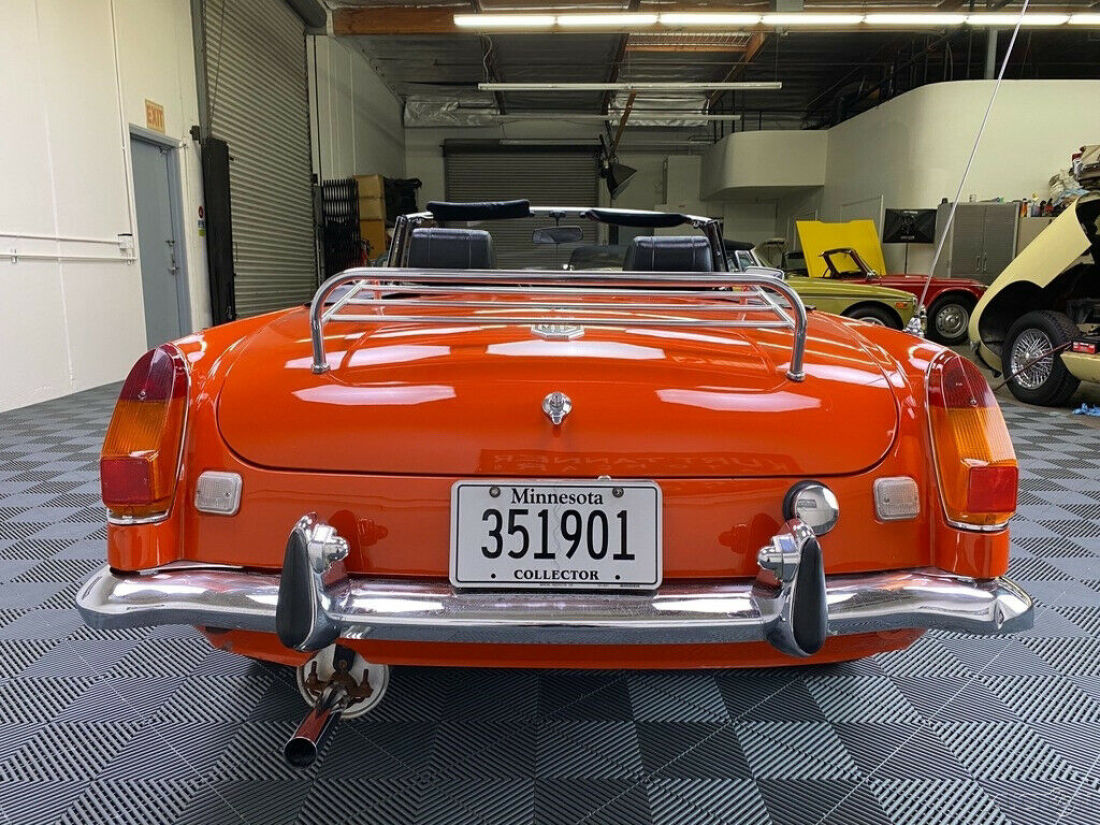 1973 MG MGB 1973 MGB. BLAZE ORANGE WITH BLACK TRIM. 72,860 MILES. - photo 11