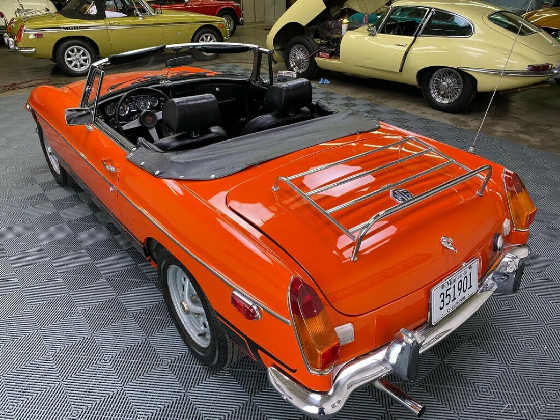 1973 MG MGB 1973 MGB. BLAZE ORANGE WITH BLACK TRIM. 72,860 MILES. - photo 12