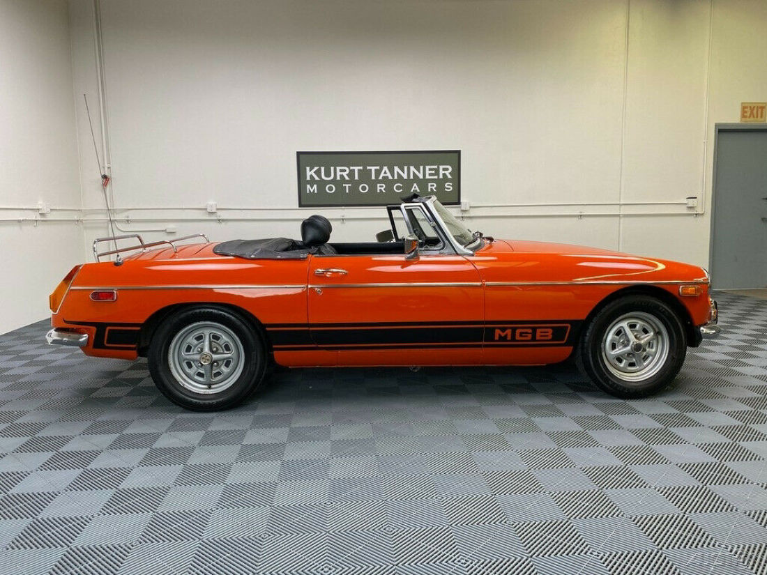 1973 MG MGB 1973 MGB. BLAZE ORANGE WITH BLACK TRIM. 72,860 MILES. - photo 8