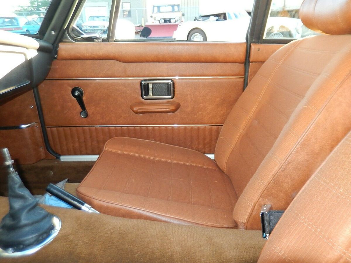 1973 MG MGB GT with Wire Wheels - photo 6
