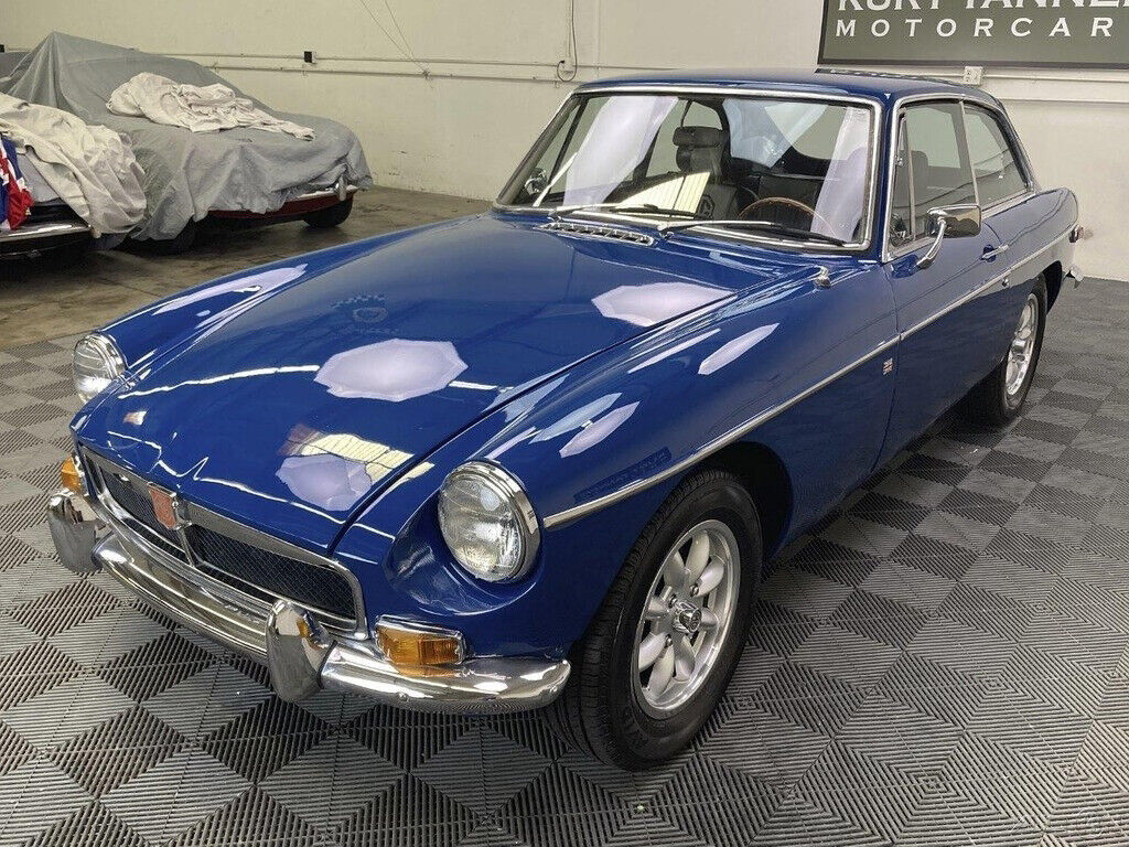 1973 MG MGB 1973 MGB GT. MINERAL BLUE. NICELY RESTORED. - photo 12