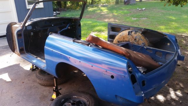 1973 MG MGB GT - photo 2