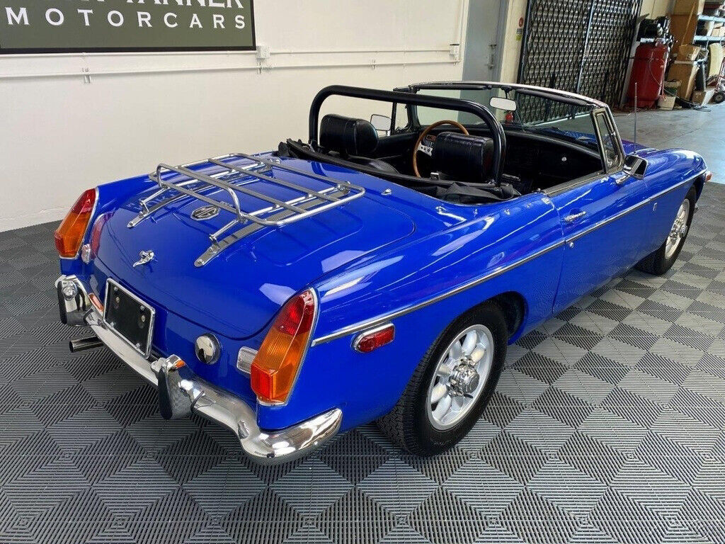 1973 MG MGB 1973 MGB ROADSTER. MINERAL BLUE - photo 8