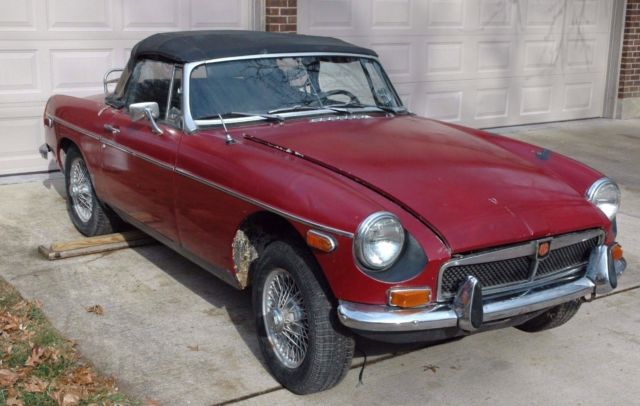 1973 MG MGB Roadster - photo 2