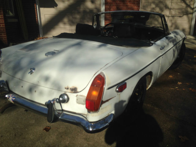 1973 MG MGB - photo 12