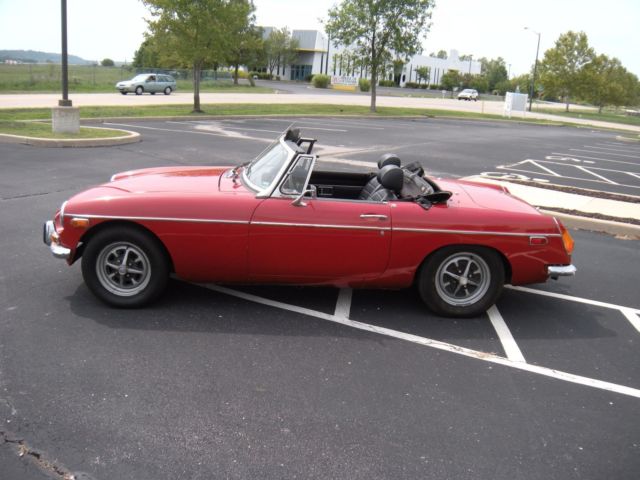 1973 MG B - photo 7