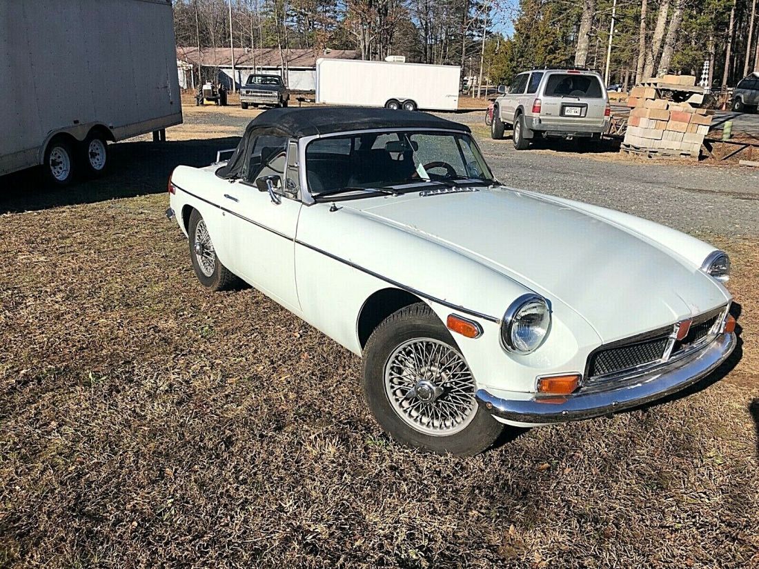 1973 MGB White 1973 MG MGB
