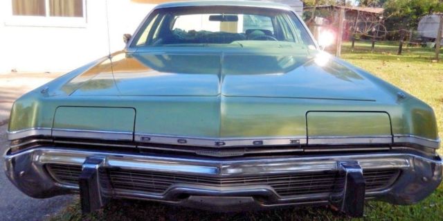 1973 Mopar Muscle Dodge Monaco Brougham 400 ci smog engine w / Hidden Headlights 1973 Dodge Monaco