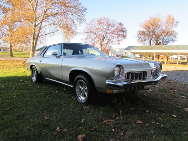 1973 Oldsmobile Cutlass Supreme * 442 Clone * Low Miles 1973 Oldsmobile Cutlass Supreme