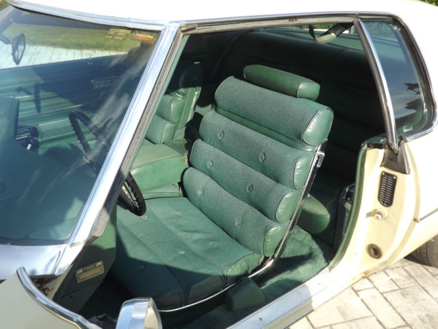 1973 Oldsmobile Toronado Brougham - photo 9