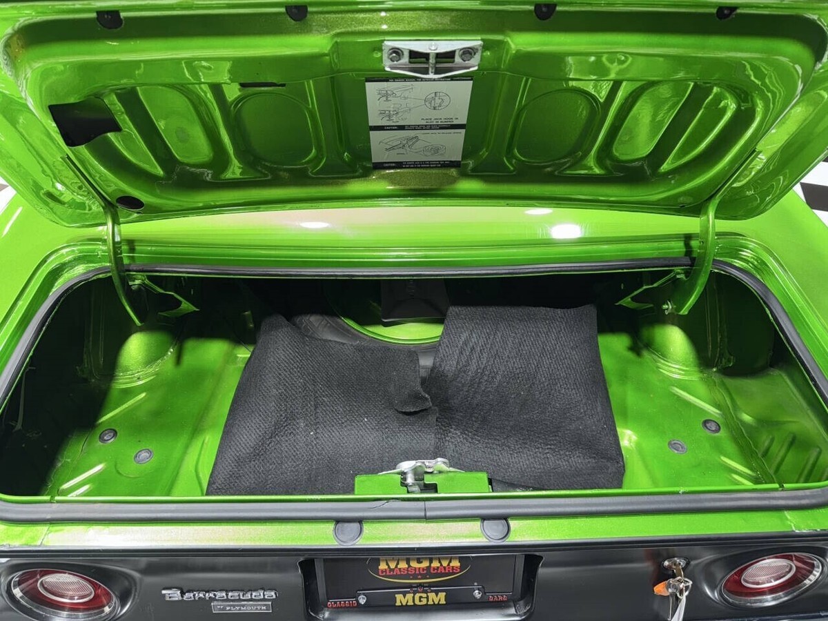 1973 Plymouth Barracuda HYPER GREEN 340cid RESTORED!! - photo 4