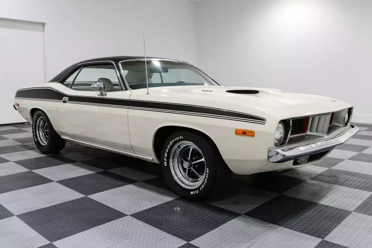 1973 Plymouth Cuda 93057 Miles White Coupe 340ci V8 727 Torqueflite 1973 Plymouth Cuda