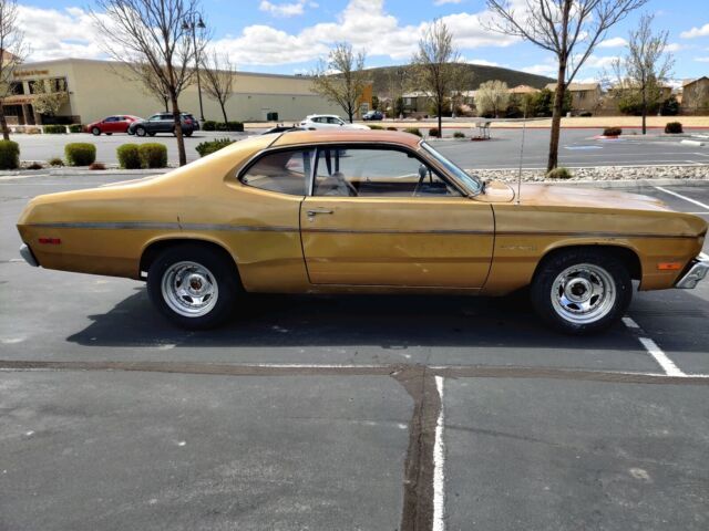 1973 Plymouth Duster Gold duster - photo 4