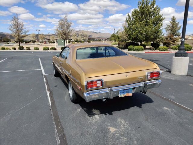 1973 Plymouth Duster Gold duster - photo 6