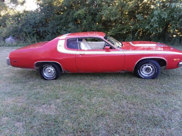 1973 Plymouth Road Runner SuperCharged MSD Clean 1973 Plymouth Road Runner white