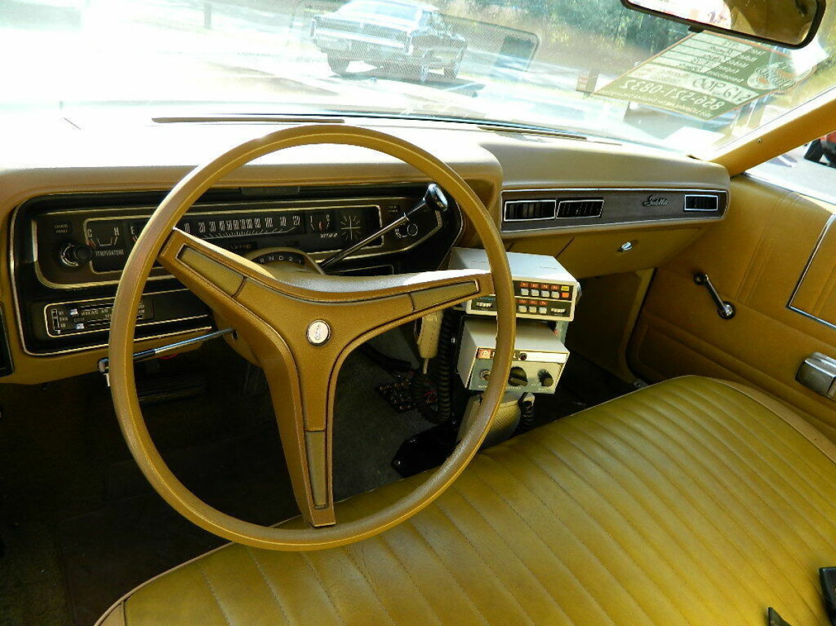 1973 Plymouth Satellite Police Car - photo 12