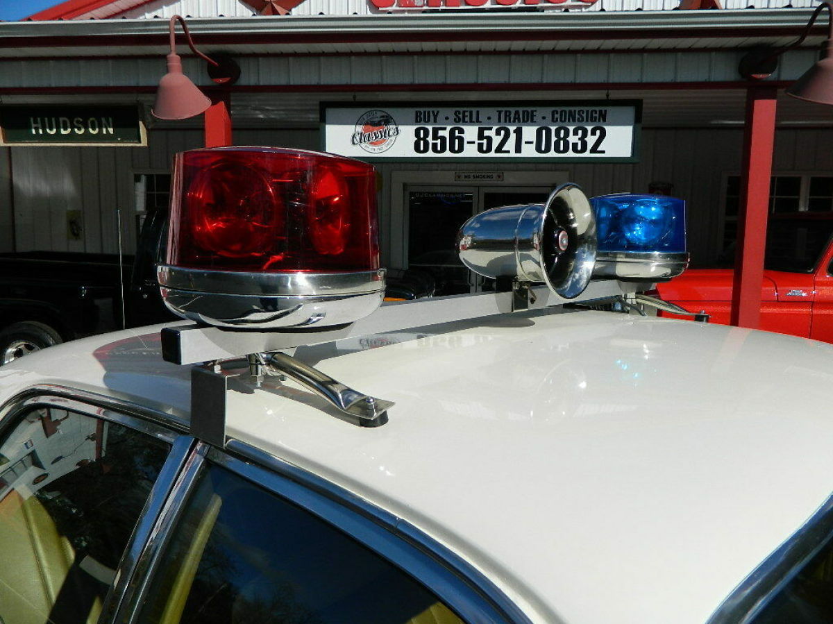 1973 Plymouth Satellite Police Car - photo 4