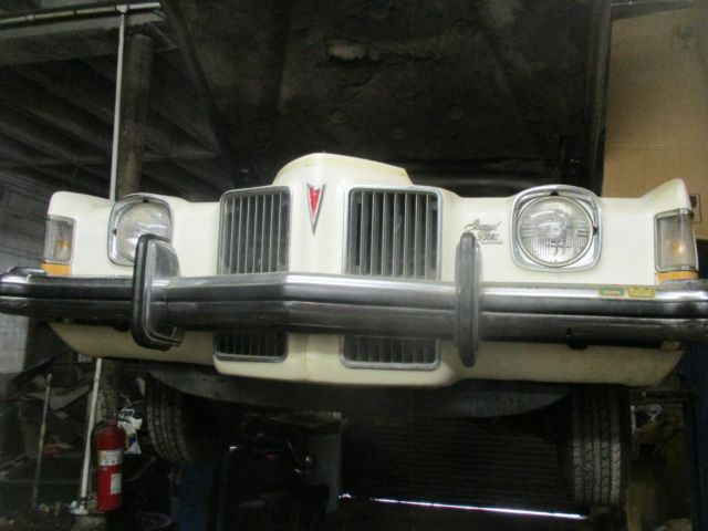 1973 Pontiac Grand Prix White - photo 2