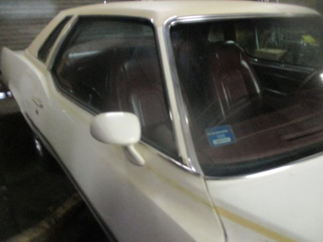 1973 Pontiac Grand Prix White - photo 3