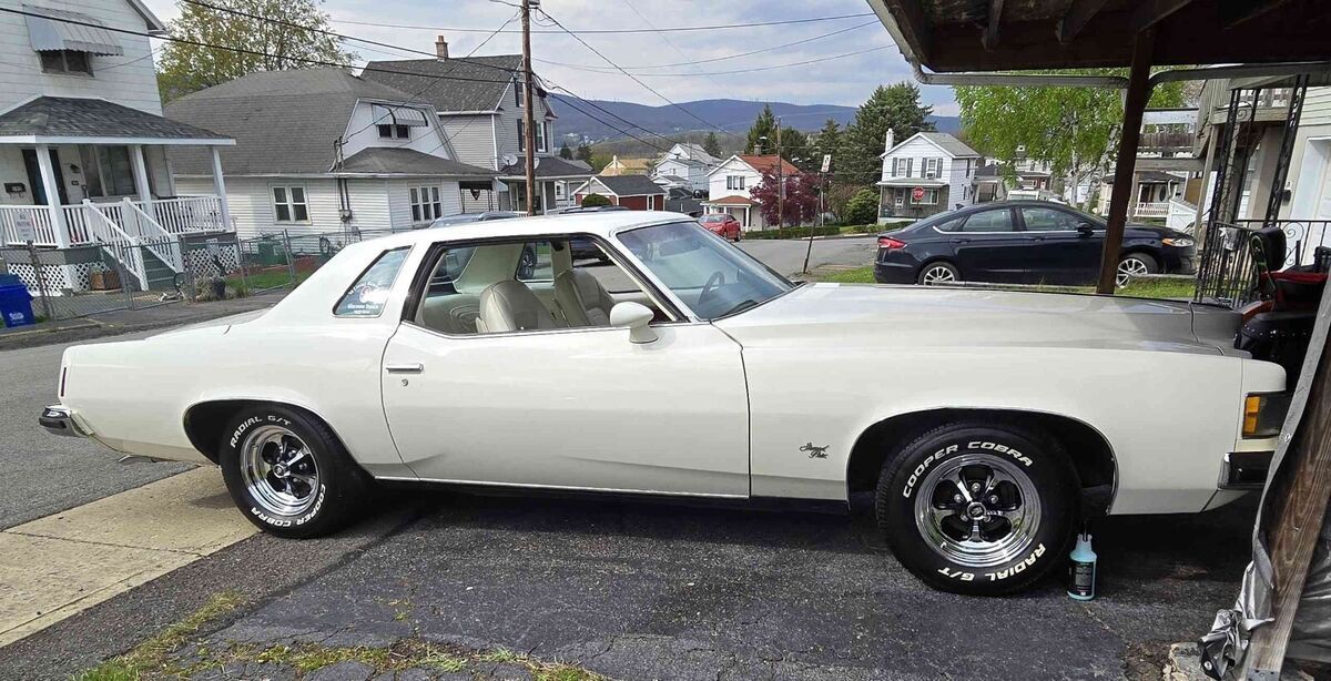 1973 Pontiac Grand Prix Model J - photo 2