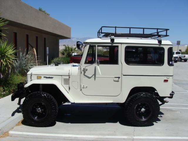1973 Toyota FJ40 Landcruiser 4WD, 2F engine, PTO, Hard and Soft top, roof rack 1973 Toyota Land Cruiser FJ40