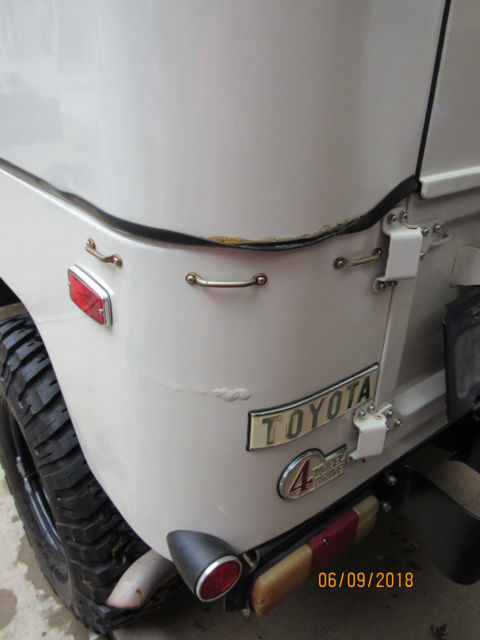 1973 Toyota Land Cruiser FJ40 - photo 8