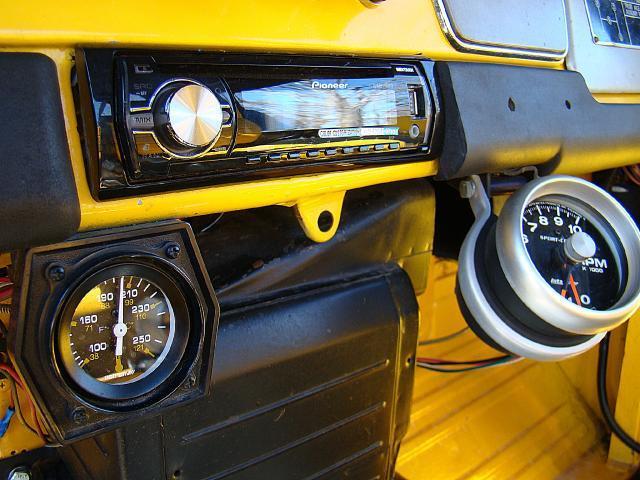 1973 Toyota Land Cruiser FJ 40 - photo 12