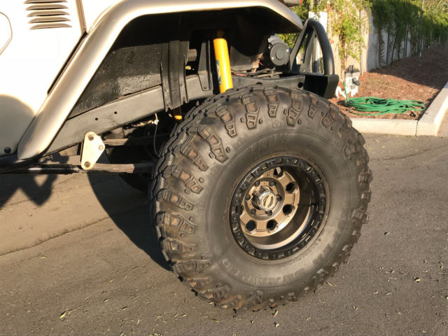 1973 Toyota Land Cruiser FJ40 - photo 12