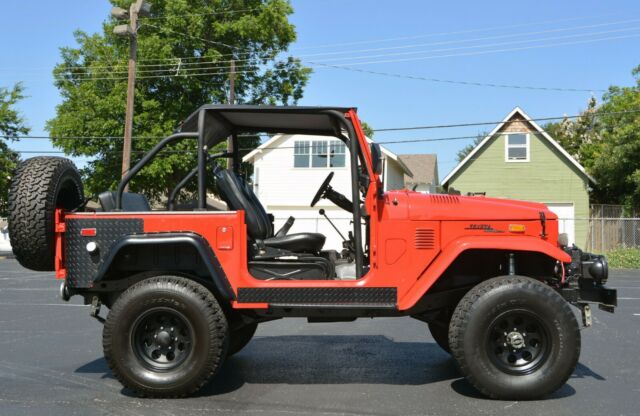 1973 Toyota Land Cruiser FJ40 4x4 - photo 2