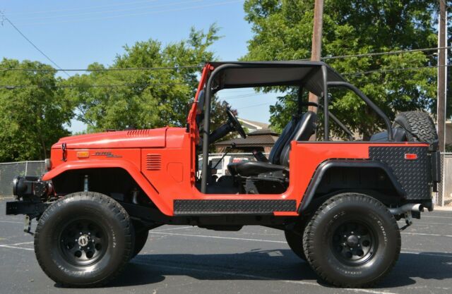 1973 Toyota Land Cruiser FJ40 4x4 - photo 5