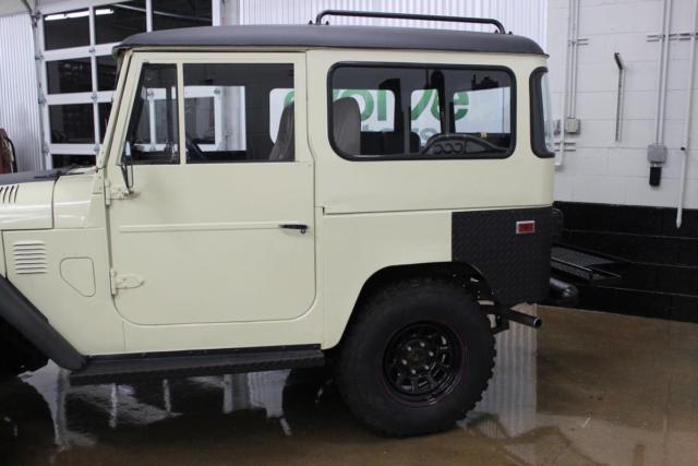 1973 Toyota Land Cruiser -- - photo 8