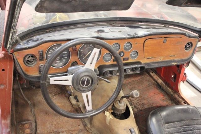 1973 Triumph TR-6 convertible - photo 12