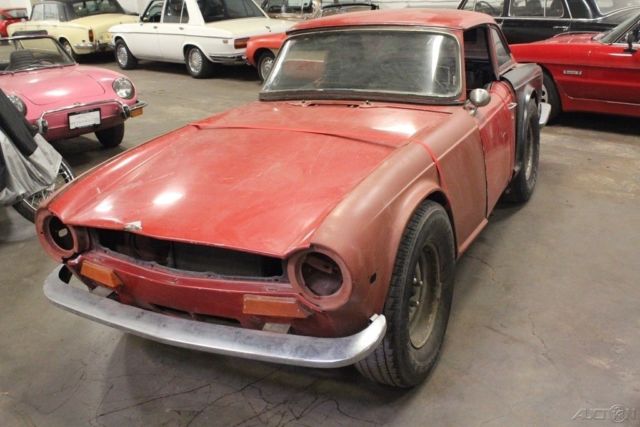 1973 Triumph TR-6 convertible - photo 2