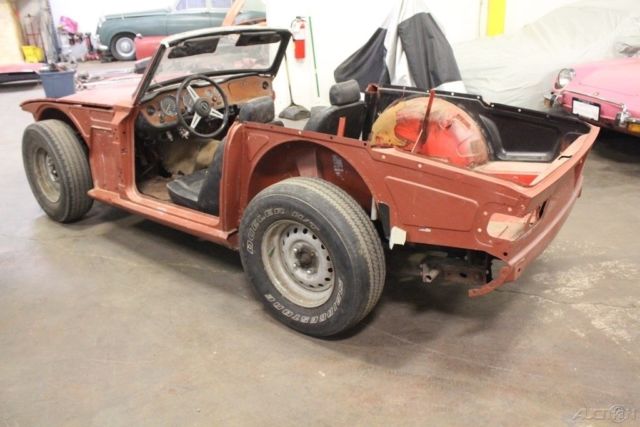 1973 Triumph TR-6 convertible - photo 9