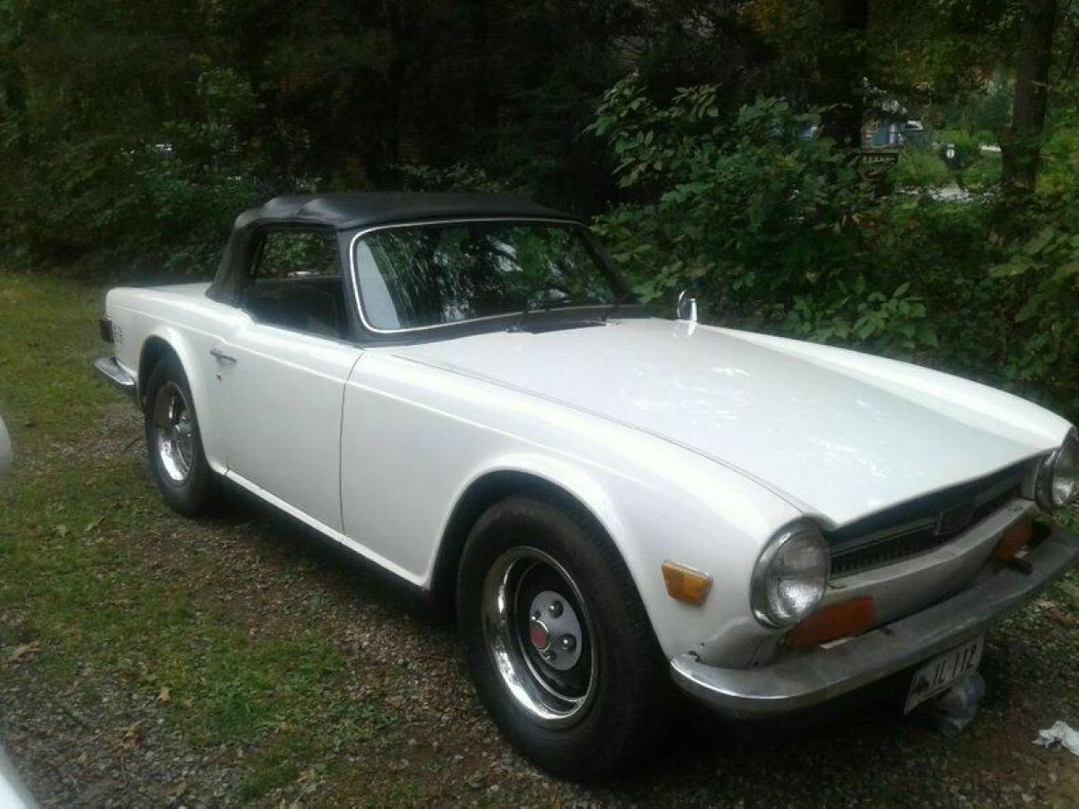 1973 TRIUMPH TR-6 CONVERTIBLE 1973 Triumph TR6 Convertible
