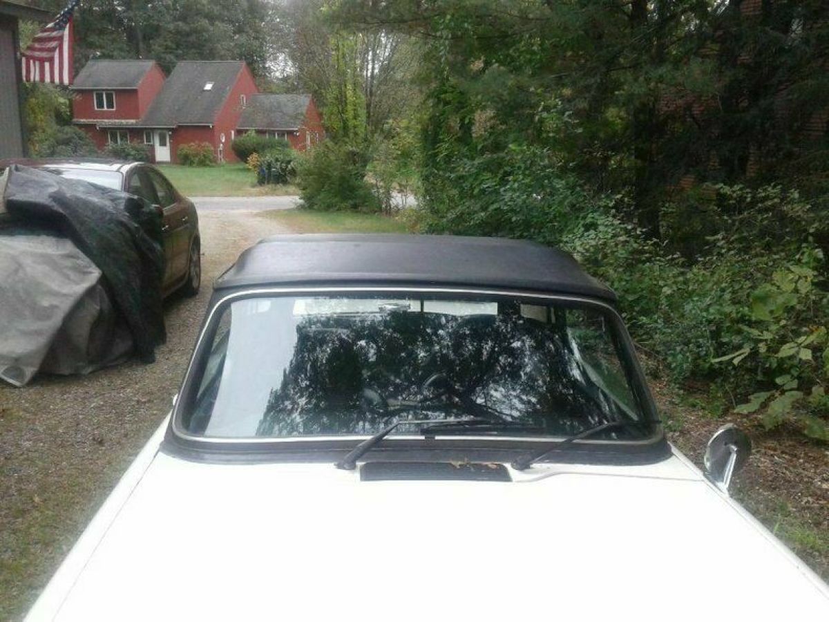 1973 Triumph TR6 Convertible - photo 8