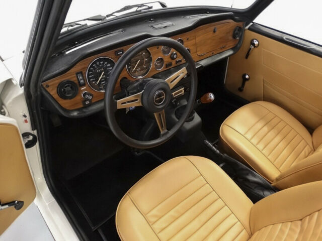 1973 Triumph TR-6 Roadster - photo 6