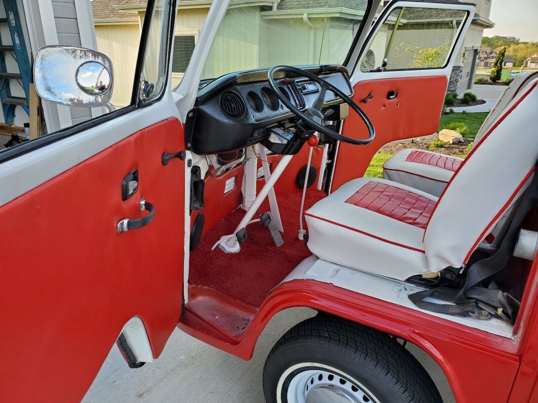 1973 Volkswagen Bus Bus - photo 11
